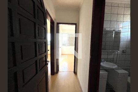 Corredor de apartamento à venda com 2 quartos, 65m² em Vila Alexandria, São Paulo