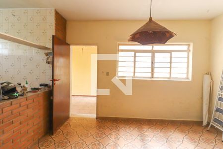 Sala de casa à venda com 3 quartos, 250m² em Jardim Cidapel, Jundiaí