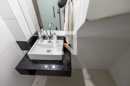 Lavabo de casa à venda com 2 quartos, 65m² em Planalto, Belo Horizonte