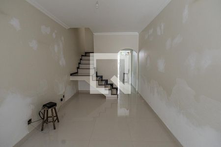 Sala de casa à venda com 2 quartos, 65m² em Planalto, Belo Horizonte