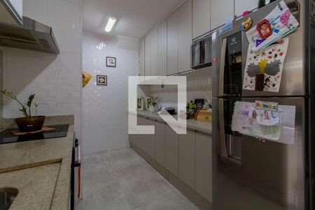 Cozinha de apartamento à venda com 3 quartos, 74m² em Gopouva, Guarulhos