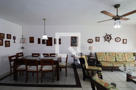 Sala de apartamento para alugar com 3 quartos, 136m² em Morro do Maluf, Guarujá