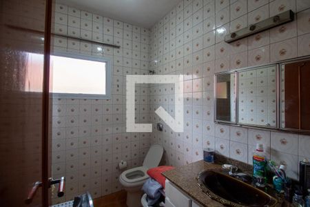 Casa à venda com 185m², 4 quartos e 3 vagas Casa à venda com 185m², 4 quartos e 3 vagasBanheiro