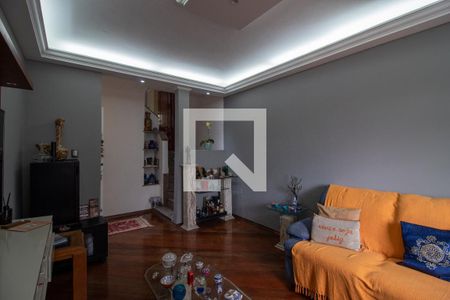 Sala de casa à venda com 4 quartos, 185m² em Jardim Pinheiros, São Paulo