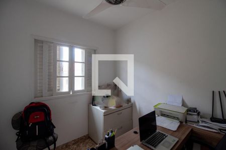 Casa à venda com 185m², 4 quartos e 3 vagas Casa à venda com 185m², 4 quartos e 3 vagasQuarto de Serviço