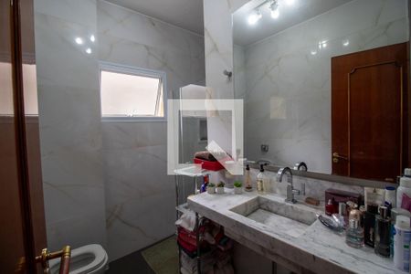 Casa à venda com 185m², 4 quartos e 3 vagas Casa à venda com 185m², 4 quartos e 3 vagasBanheiro do Quarto 1