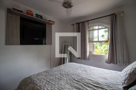 Casa à venda com 185m², 4 quartos e 3 vagas Casa à venda com 185m², 4 quartos e 3 vagasQuarto 1