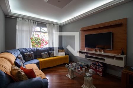 Sala de casa à venda com 4 quartos, 185m² em Jardim Pinheiros, São Paulo