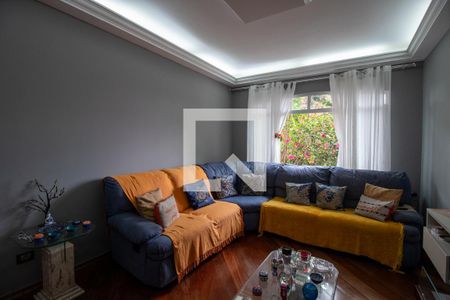 Sala de casa à venda com 4 quartos, 185m² em Jardim Pinheiros, São Paulo