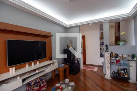 Sala de casa à venda com 4 quartos, 185m² em Jardim Pinheiros, São Paulo