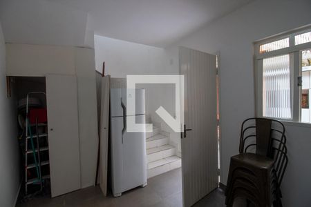Casa à venda com 185m², 4 quartos e 3 vagas Casa à venda com 185m², 4 quartos e 3 vagasÁrea de Serviço