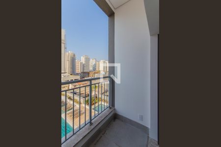 Studio à venda com 34m², 1 quarto e sem vaga Studio à venda com 34m², 1 quarto e sem vagaVaranda