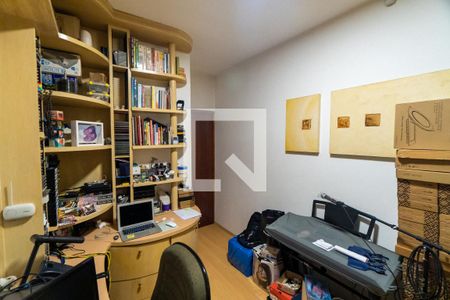 Casa à venda com 187m², 3 quartos e 4 vagas Casa à venda com 187m², 3 quartos e 4 vagasSuite 3