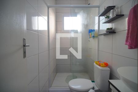 Banheiro de casa de condomínio à venda com 2 quartos, 50m² em Rondônia, Novo Hamburgo