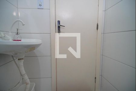 Lavabo de casa de condomínio à venda com 2 quartos, 50m² em Rondônia, Novo Hamburgo