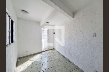 Sala de casa para alugar com 3 quartos, 70m² em Vila Roque, São Paulo
