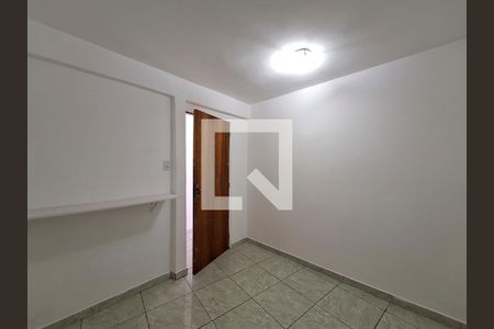 Quarto 1 de casa para alugar com 3 quartos, 70m² em Vila Roque, São Paulo