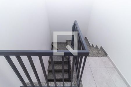 Escada de casa à venda com 3 quartos, 120m² em Jardim Avelino, São Paulo