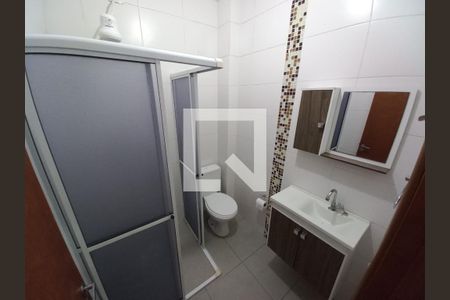 Banheiro de apartamento para alugar com 1 quarto, 32m² em Centro, São Vicente