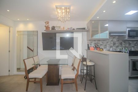 Sala de casa de condomínio à venda com 2 quartos, 78m² em Jardim Carvalho, Porto Alegre