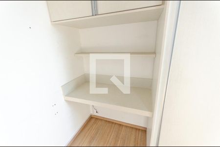 Quarto 1 de apartamento à venda com 2 quartos, 46m² em Jardim Mangalot, São Paulo