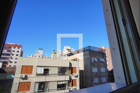 Suíte - Vista de apartamento à venda com 3 quartos, 115m² em Higienópolis, Porto Alegre