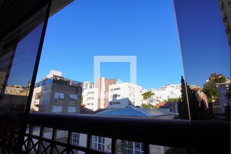 Sala - Vista de apartamento à venda com 3 quartos, 115m² em Higienópolis, Porto Alegre