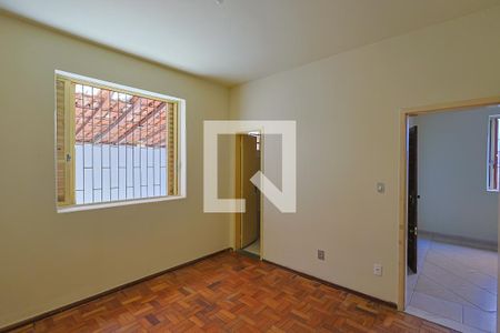 Quarto  de casa para alugar com 3 quartos, 300m² em Concórdia, Belo Horizonte