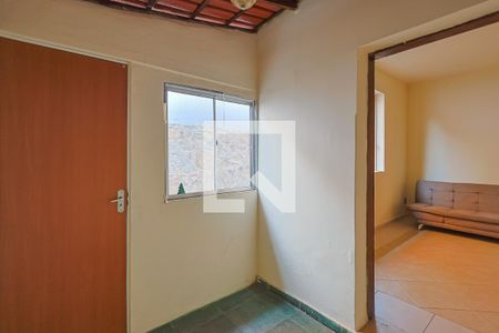 Sala  de casa à venda com 3 quartos, 300m² em Concórdia, Belo Horizonte