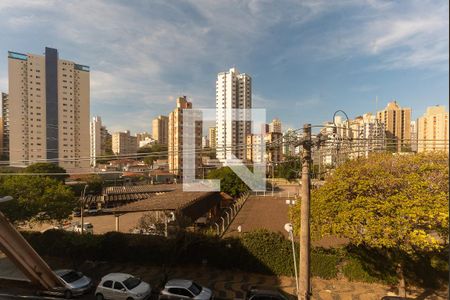 Vista da Sala de apartamento à venda com 2 quartos, 90m² em Vila Itapura, Campinas