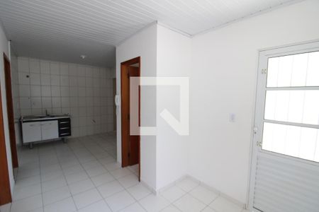 Sala / Cozinha de casa para alugar com 2 quartos, 45m² em Casa Verde Alta, São Paulo