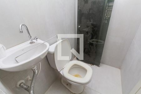Banheiro de casa para alugar com 1 quarto, 47m² em Jardim Cotinha, São Paulo