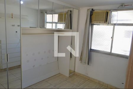Quarto 2 de apartamento para alugar com 2 quartos, 55m² em Taquara, Rio de Janeiro