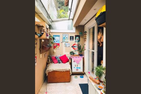 Casa à venda com 2 quartos, 70m² em Campo Grande, São Paulo