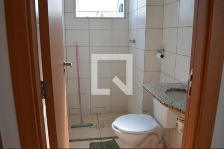 banheiro  de apartamento à venda com 2 quartos, 43m² em Bairro Empresarial do Mandu, Contagem