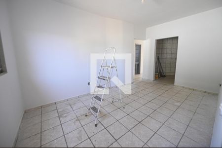 Sala de casa para alugar com 3 quartos, 100m² em Jardim Helvecia, Aparecida de Goiânia