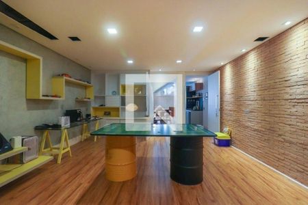 Casa à venda com 4 quartos, 200m² em Jardim Umuarama, São Paulo