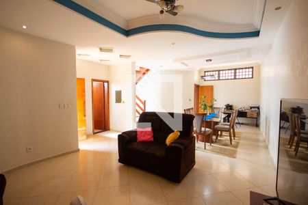 Sala de casa para alugar com 3 quartos, 242m² em Parque dos Lagos, Ribeirão Preto