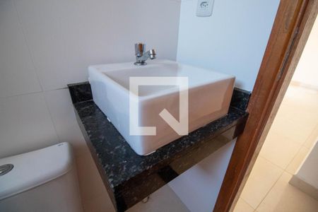 Apartamento para alugar com 38m², 2 quartos e sem vaga Apartamento para alugar com 38m², 2 quartos e sem vagaBanheiro