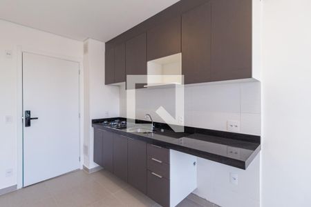 Sala e cozinha de apartamento para alugar com 1 quarto, 27m² em Km 18, Osasco