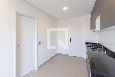 Sala e cozinha de apartamento à venda com 1 quarto, 27m² em Km 18, Osasco