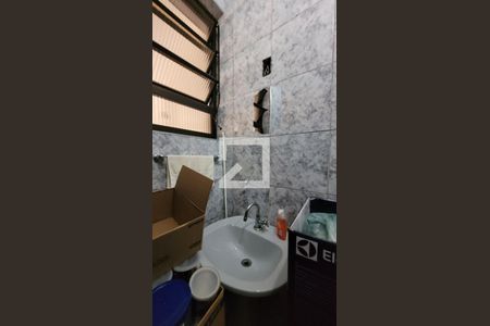 Banheiro 1 de casa à venda com 3 quartos, 271m² em Vila Camilópolis, Santo André