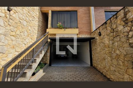 Área Externa de casa à venda com 3 quartos, 271m² em Vila Camilópolis, Santo André