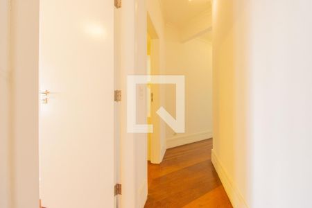 Corredor do apartamento de apartamento para alugar com 3 quartos, 168m² em Vila Monumento, São Paulo