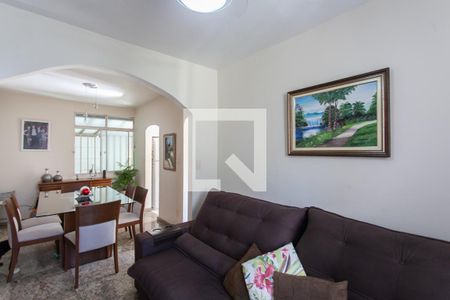 Sala de casa à venda com 3 quartos, 266m² em Alípio de Melo, Belo Horizonte