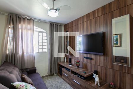 Sala de casa à venda com 3 quartos, 266m² em Alípio de Melo, Belo Horizonte