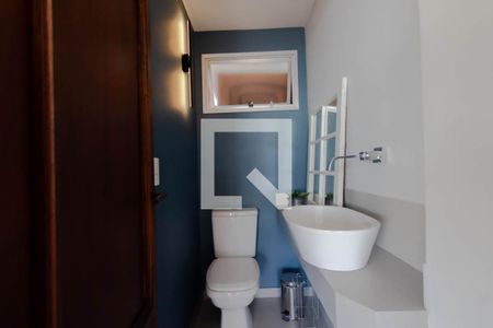 Lavabo de apartamento para alugar com 3 quartos, 190m² em Água Verde, Curitiba