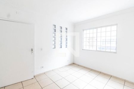 Sala de casa de condomínio para alugar com 2 quartos, 90m² em Jardim Carlu, São Paulo