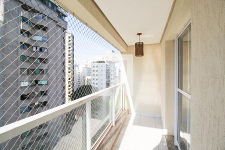 Varanda  de casa à venda com 4 quartos, 142m² em Vila Uberabinha, São Paulo