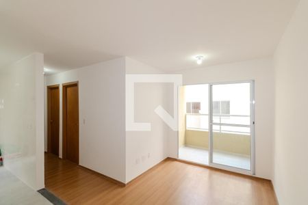 Sala de apartamento para alugar com 2 quartos, 55m² em Inhoaíba, Rio de Janeiro